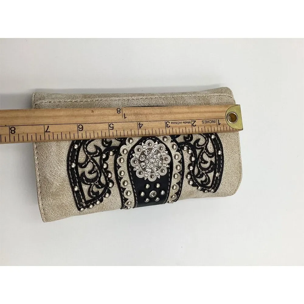 Unbrandred wallet beige
